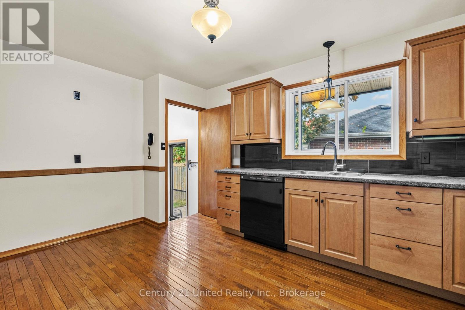 1175 Edmison Drive, Peterborough (Northcrest Ward 5), Ontario  K9H 6V2 - Photo 11 - X13854456