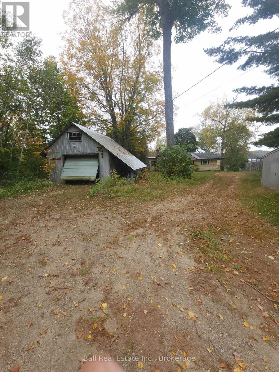 83 FELL RD, R.R. #2 BAPTISTE, hastings highlands (herschel ward), Ontario