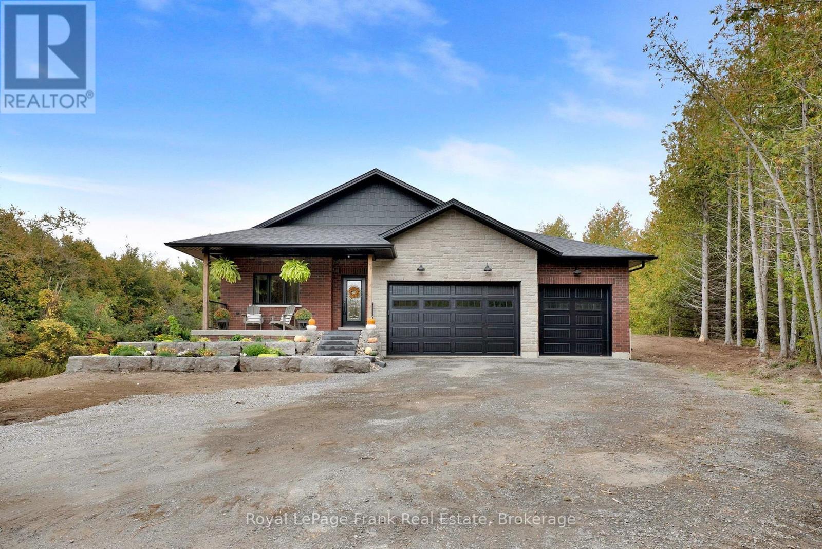 663 Ford Crescent, Cavan Monaghan (Cavan Twp), Ontario  L0A 1C0 - Photo 2 - X13855106