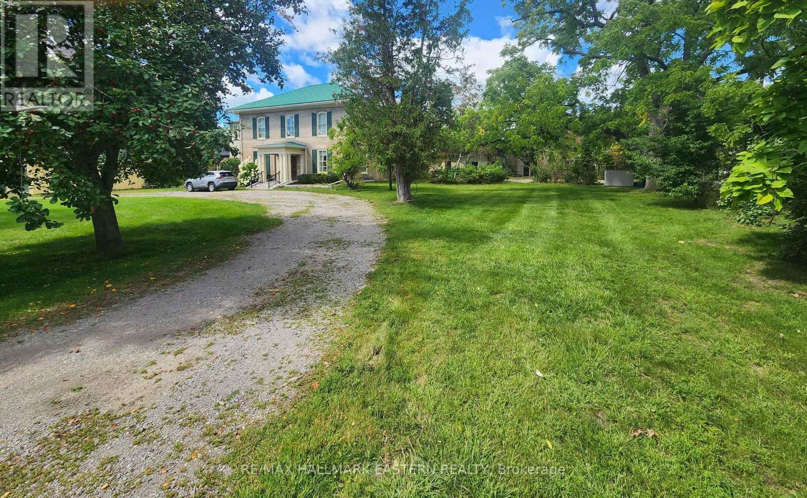 813 Water Street, Peterborough (Northcrest Ward 5), Ontario  K9H 3N7 - Photo 2 - X13855358