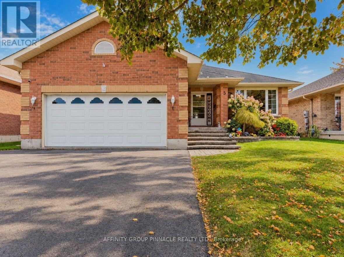 5 DENFIELD ROAD, kawartha lakes (lindsay), Ontario
