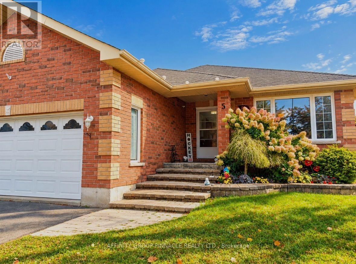 5 Denfield Road, Kawartha Lakes (Lindsay), Ontario  K9V 0B4 - Photo 3 - X13855638