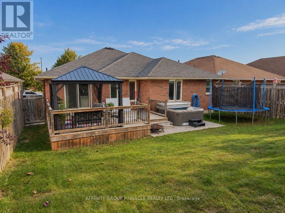 5 Denfield Road, Kawartha Lakes (Lindsay), Ontario  K9V 0B4 - Photo 39 - X13855638