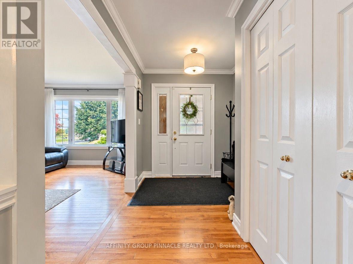 5 Denfield Road, Kawartha Lakes (Lindsay), Ontario  K9V 0B4 - Photo 6 - X13855638
