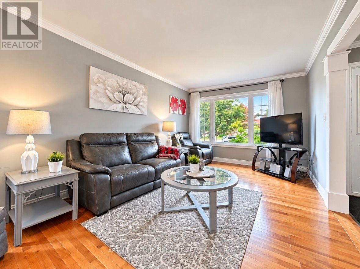 5 Denfield Road, Kawartha Lakes (Lindsay), Ontario  K9V 0B4 - Photo 8 - X13855638