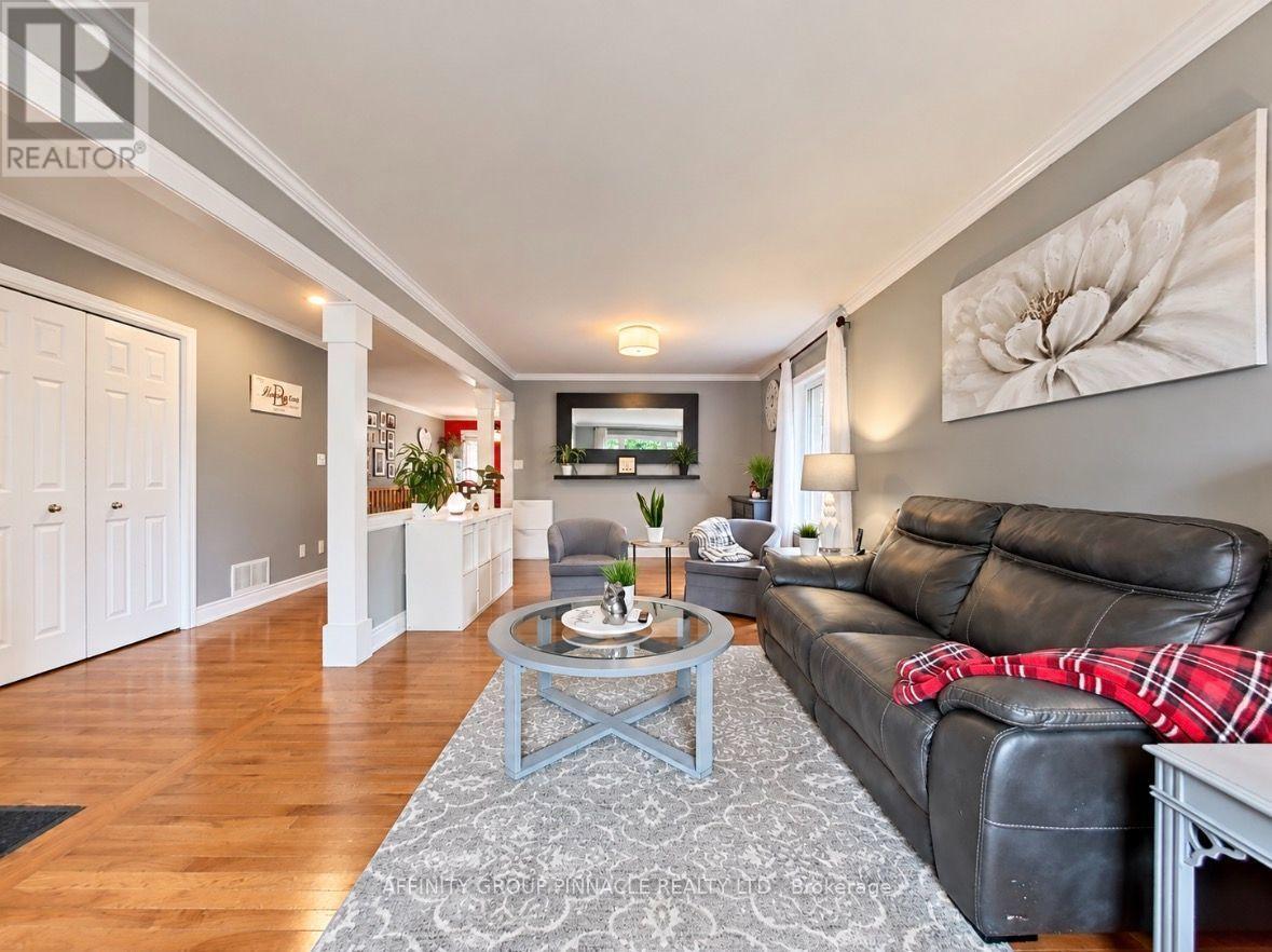 5 Denfield Road, Kawartha Lakes (Lindsay), Ontario  K9V 0B4 - Photo 9 - X13855638
