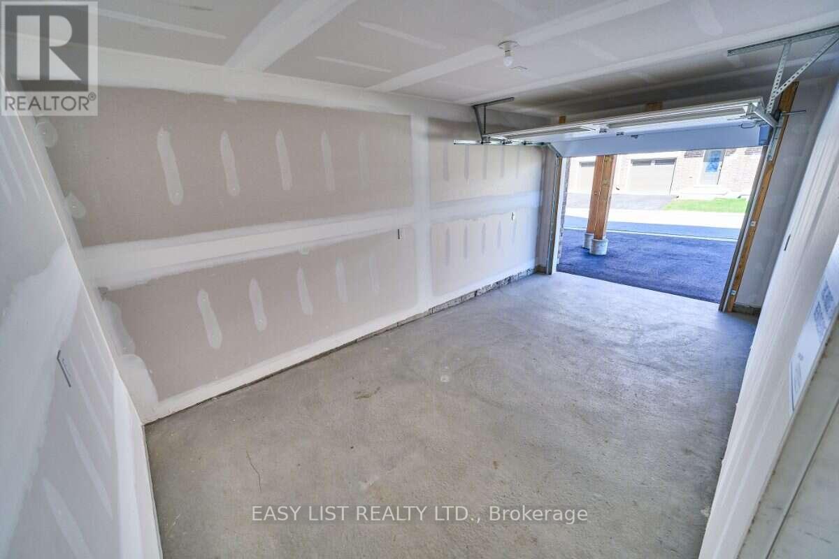 75 Addyman Crescent, Clarington (Newcastle), Ontario  L1B 0X4 - Photo 12 - E13856302