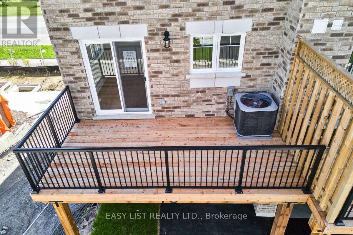 75 Addyman Crescent, Clarington (Newcastle), Ontario  L1B 0X4 - Photo 6 - E13856302