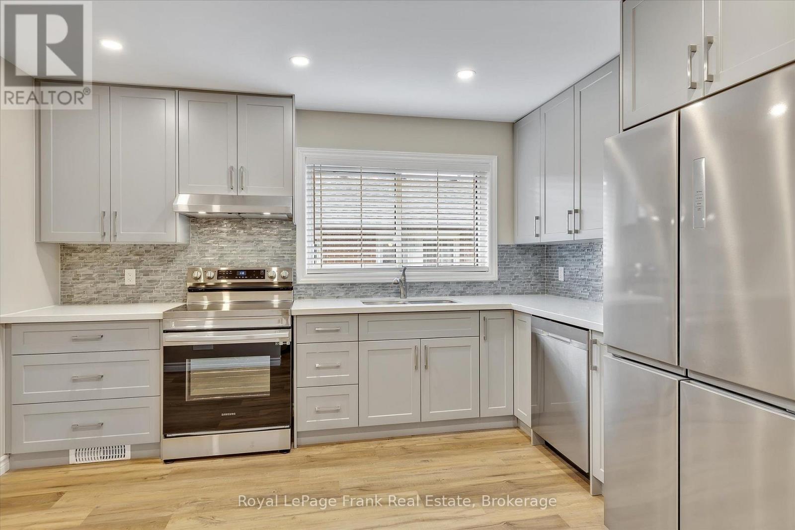 Main - 890 Weller Street, Peterborough (Monaghan Ward 2), Ontario  K9J 4X8 - Photo 12 - X13856326