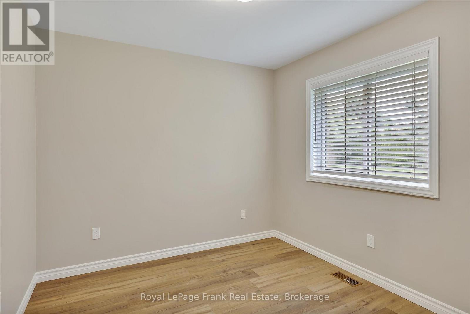 Main - 890 Weller Street, Peterborough (Monaghan Ward 2), Ontario  K9J 4X8 - Photo 22 - X13856326