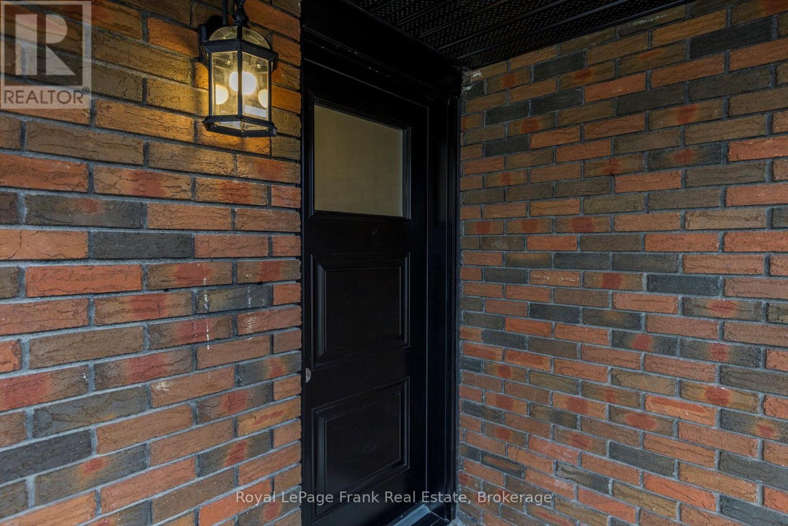 Main - 890 Weller Street, Peterborough (Monaghan Ward 2), Ontario  K9J 4X8 - Photo 5 - X13856326