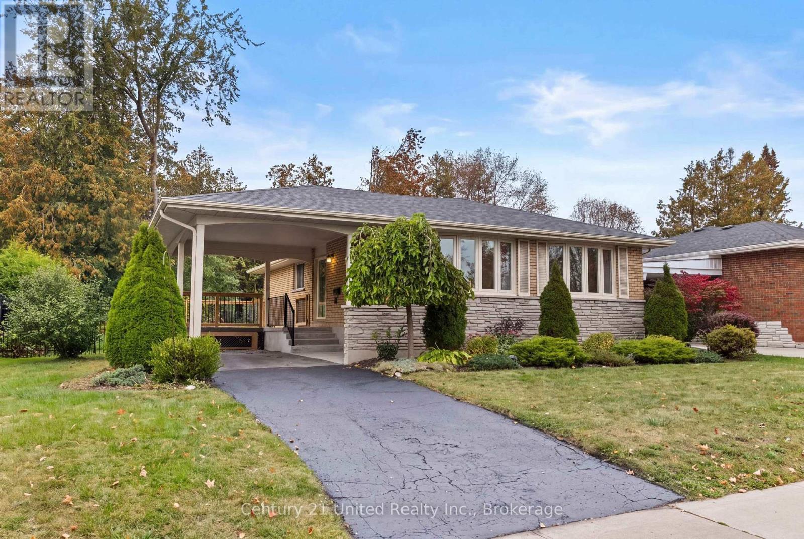 1203 ROYAL DRIVE, peterborough (northcrest ward 5), Ontario