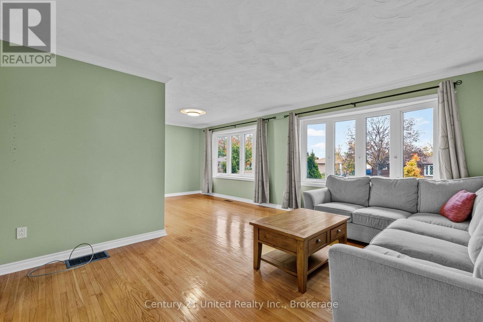 1203 Royal Drive, Peterborough (Northcrest Ward 5), Ontario  K9H 6R3 - Photo 11 - X13856726