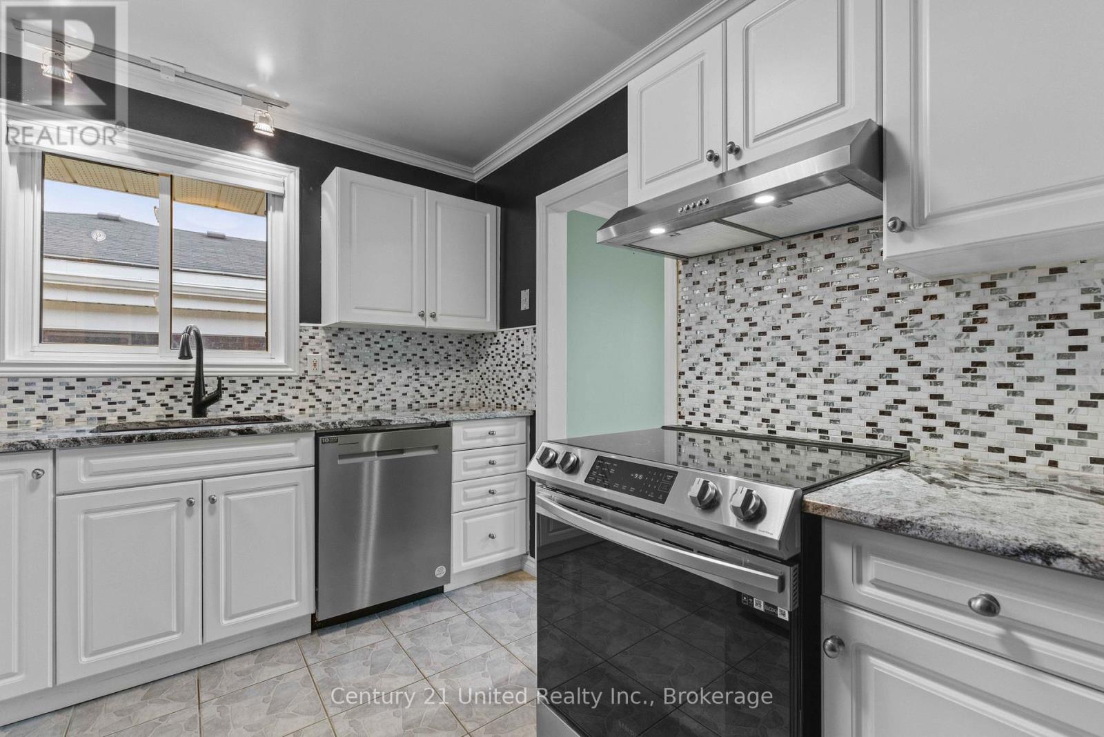1203 Royal Drive, Peterborough (Northcrest Ward 5), Ontario  K9H 6R3 - Photo 18 - X13856726