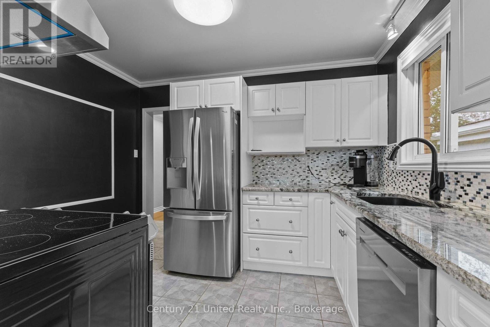 1203 Royal Drive, Peterborough (Northcrest Ward 5), Ontario  K9H 6R3 - Photo 19 - X13856726