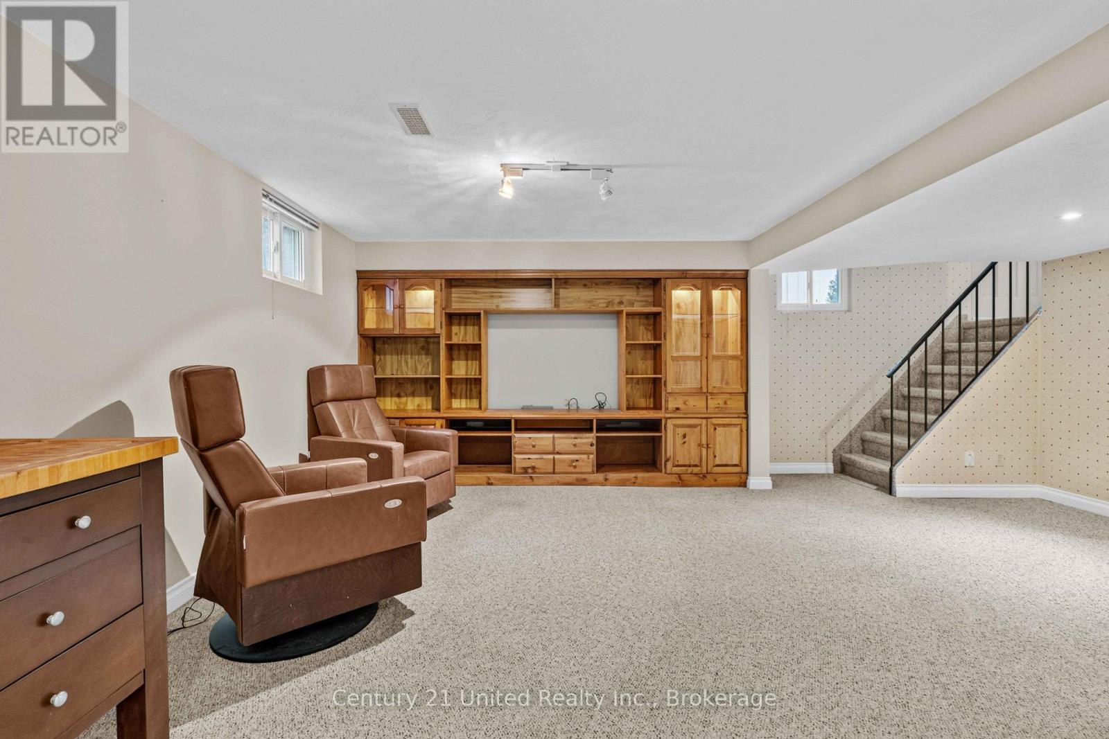 1203 Royal Drive, Peterborough (Northcrest Ward 5), Ontario  K9H 6R3 - Photo 28 - X13856726