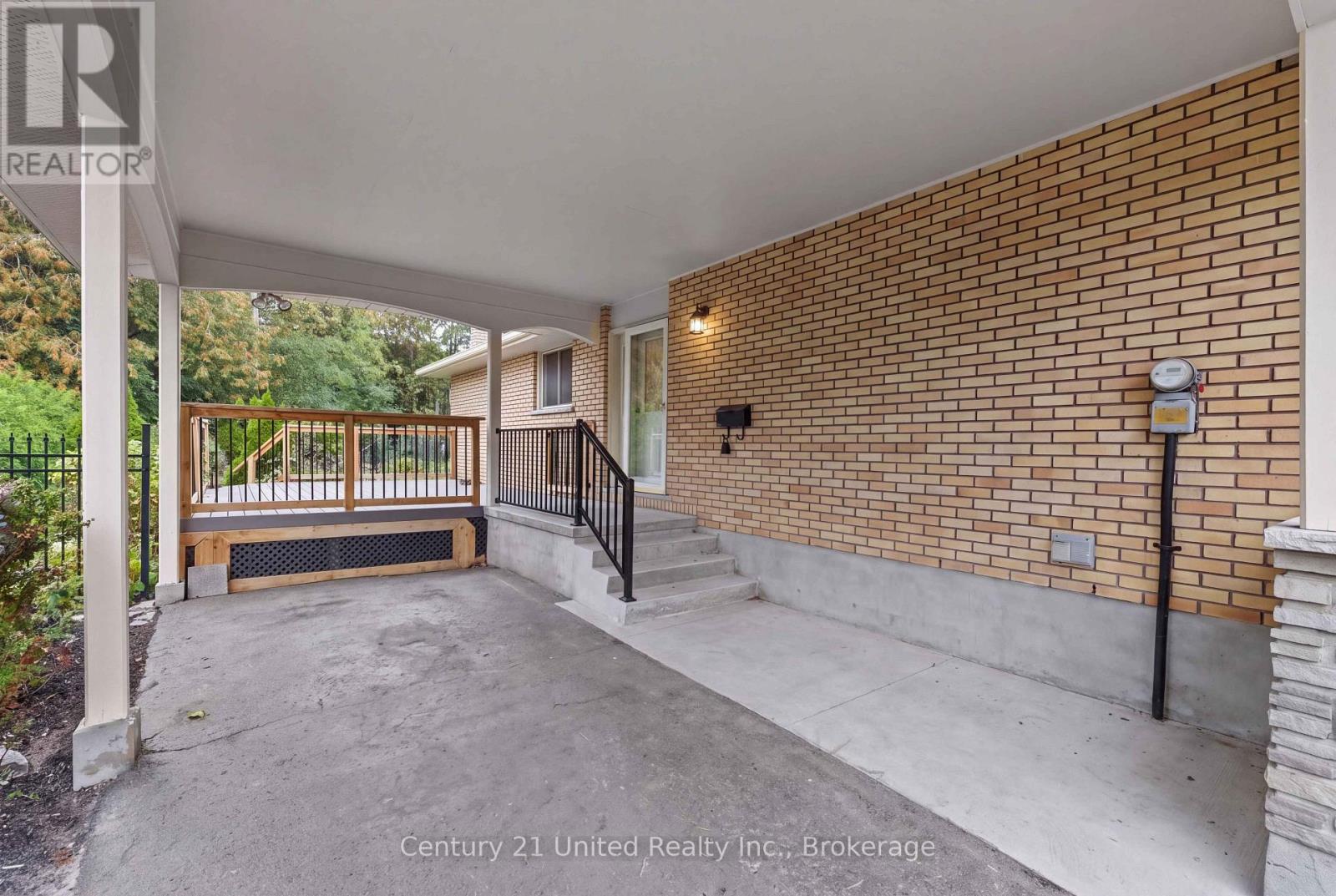 1203 Royal Drive, Peterborough (Northcrest Ward 5), Ontario  K9H 6R3 - Photo 3 - X13856726