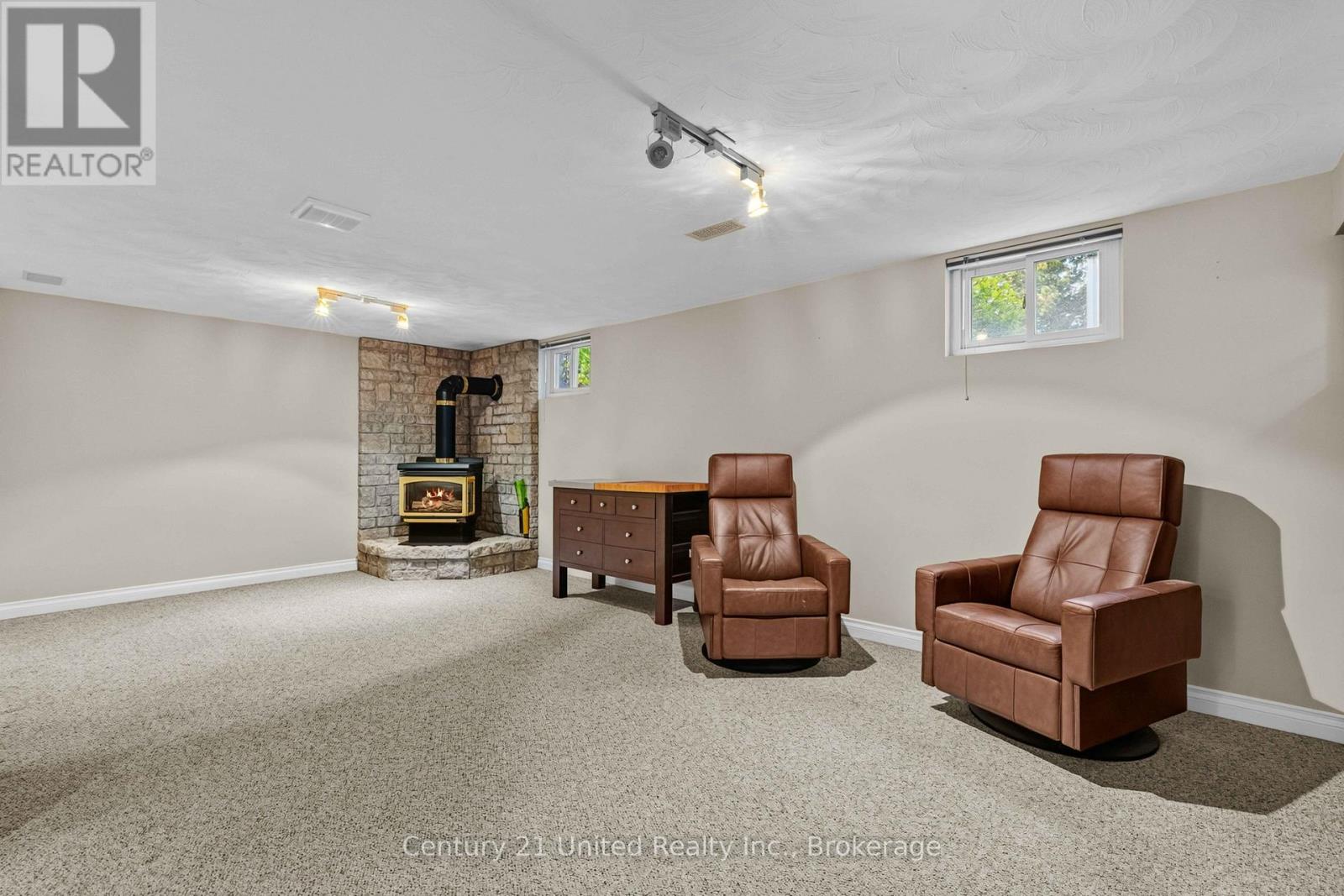 1203 Royal Drive, Peterborough (Northcrest Ward 5), Ontario  K9H 6R3 - Photo 30 - X13856726