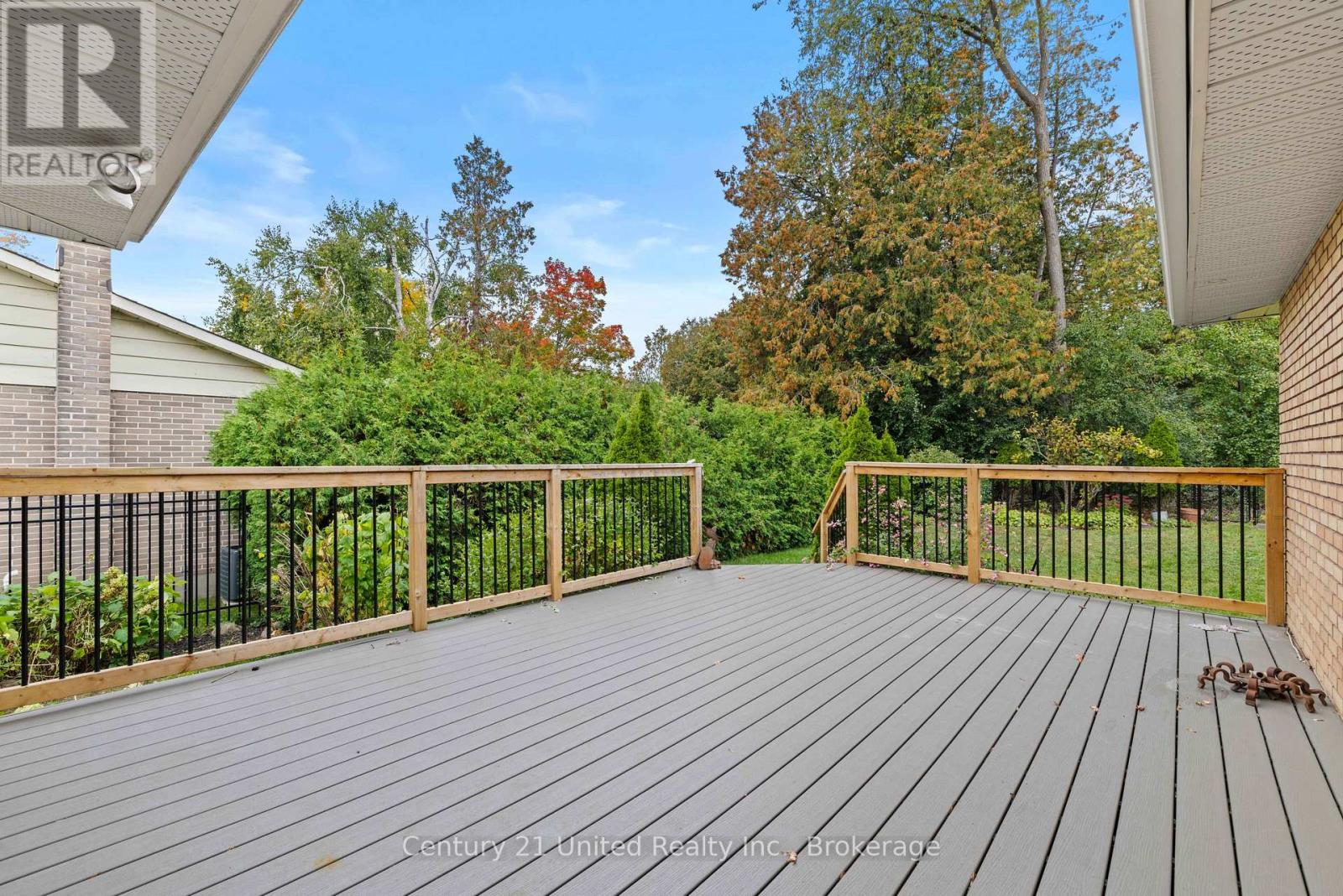 1203 Royal Drive, Peterborough (Northcrest Ward 5), Ontario  K9H 6R3 - Photo 4 - X13856726