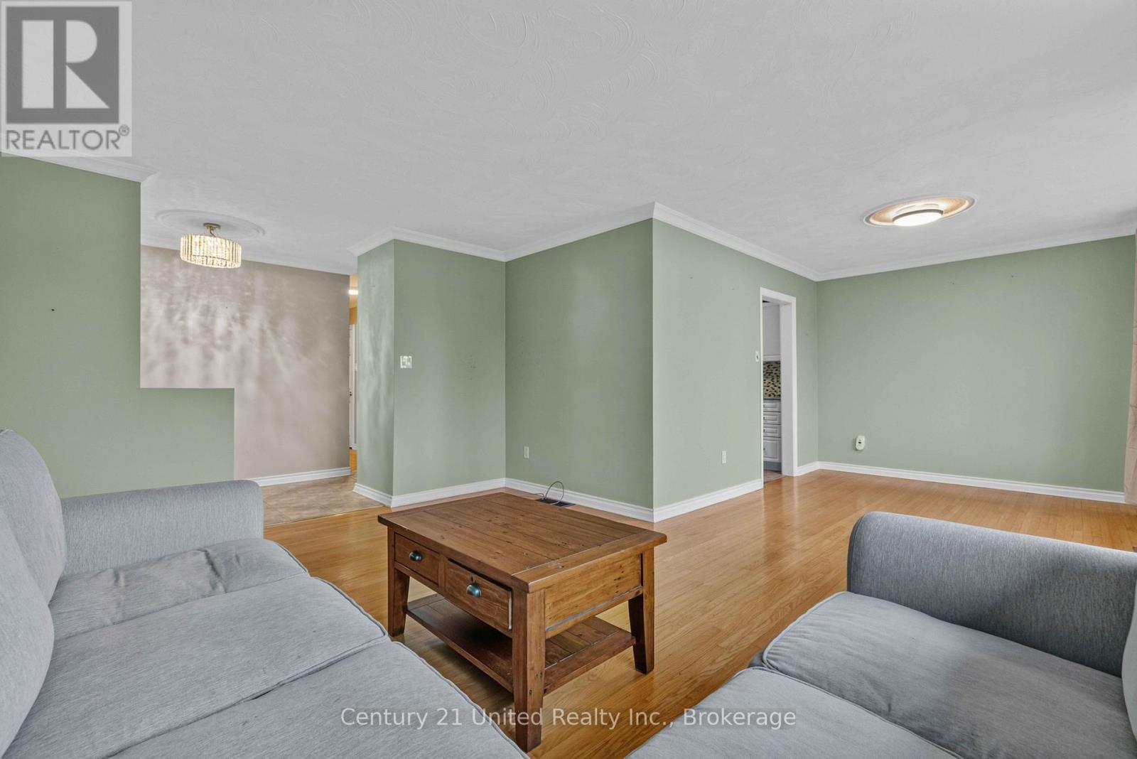 1203 Royal Drive, Peterborough (Northcrest Ward 5), Ontario  K9H 6R3 - Photo 8 - X13856726