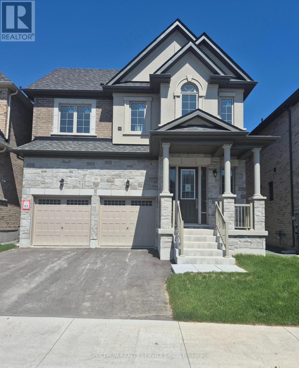 23 Rogerson Street, Clarington (Newcastle), Ontario  L1B 0W4 - Photo 2 - E13856834