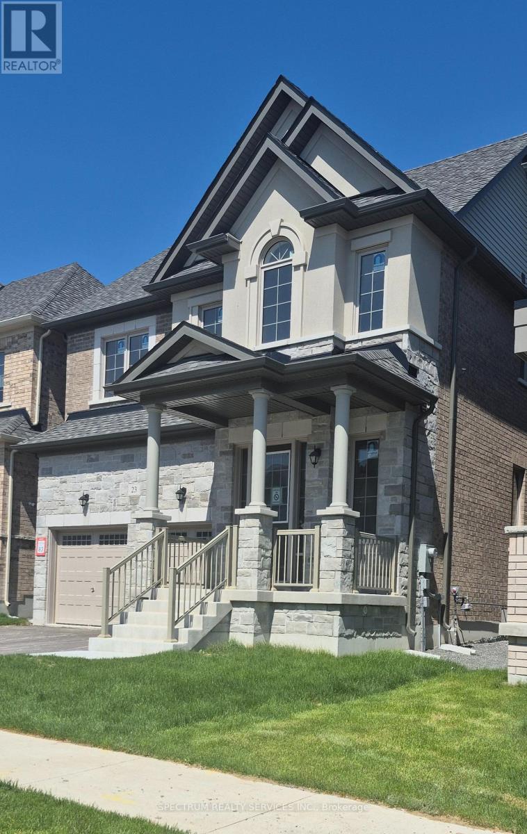 23 Rogerson Street, Clarington (Newcastle), Ontario  L1B 0W4 - Photo 3 - E13856834