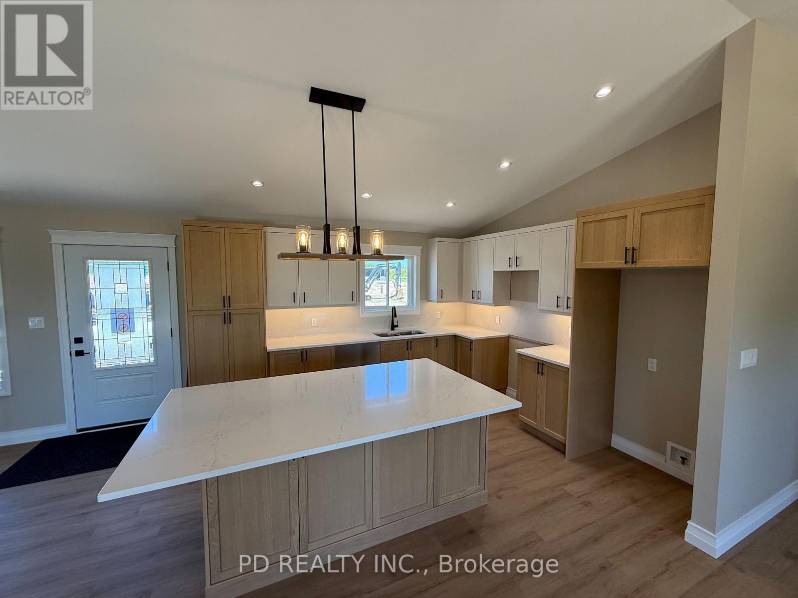 2467 Queen Mary Street, Cavan Monaghan (Cavan Twp), Ontario  L0A 1C0 - Photo 11 - X13857338