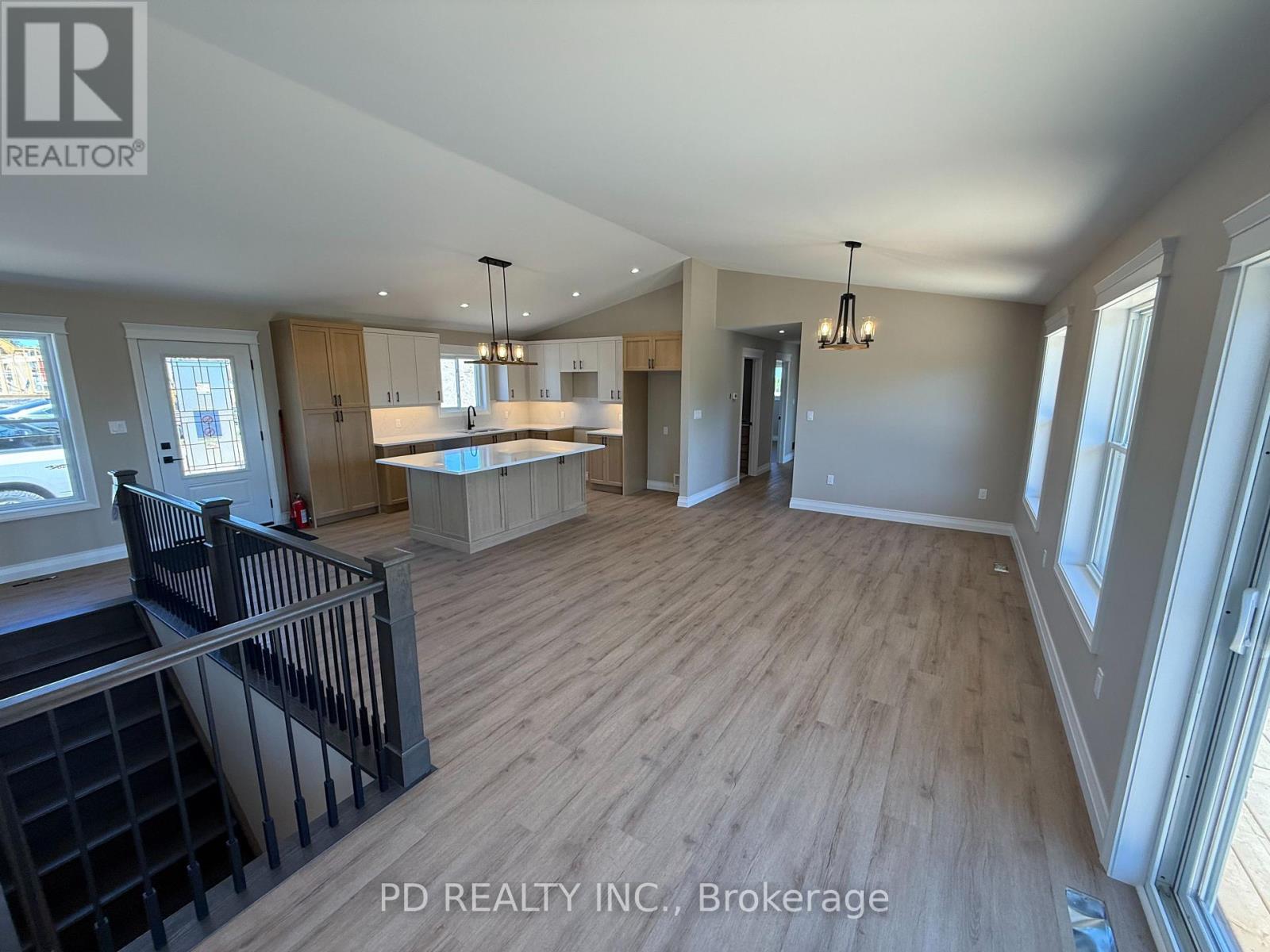 2467 Queen Mary Street, Cavan Monaghan (Cavan Twp), Ontario  L0A 1C0 - Photo 16 - X13857338