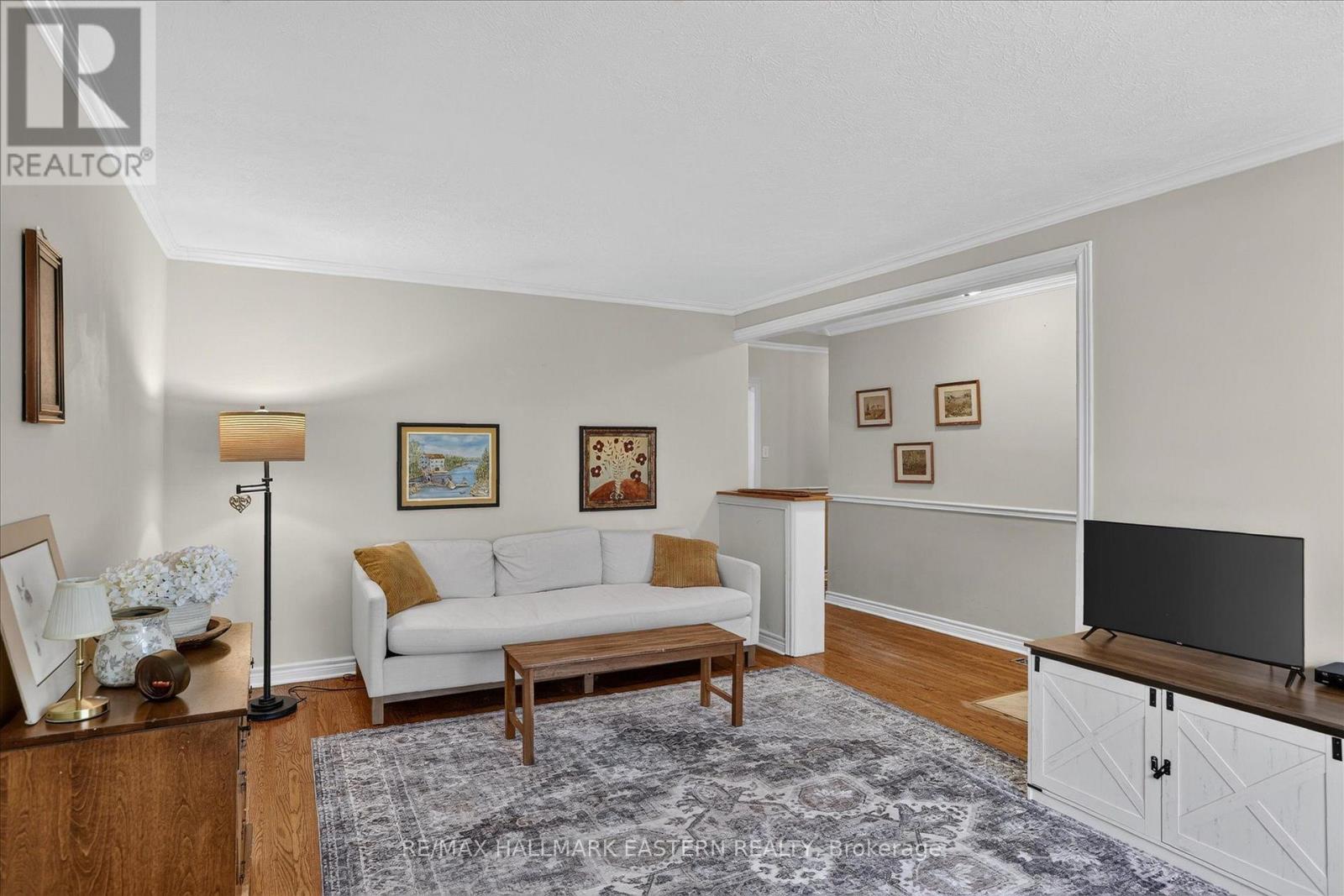 897 Westdale Avenue, Peterborough (Northcrest Ward 5), Ontario  K9H 6C5 - Photo 8 - X13858294