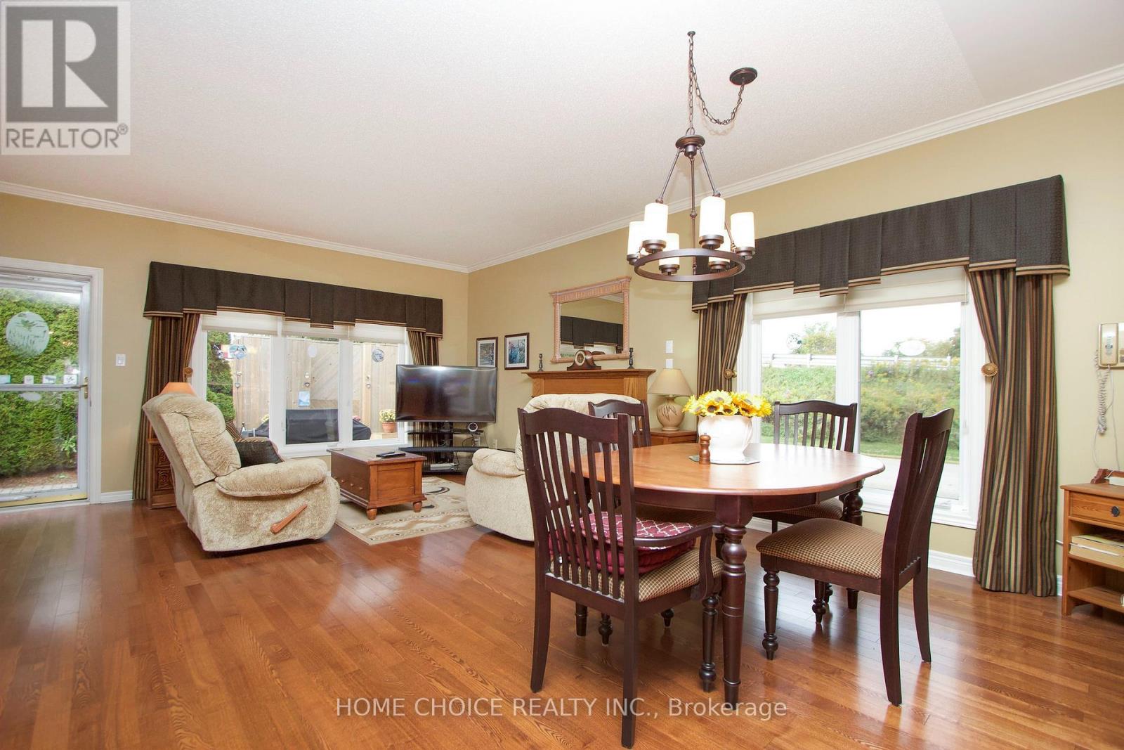 8 Hinkley Trail, Clarington (Newcastle), Ontario  L1B 1P4 - Photo 13 - E13859670