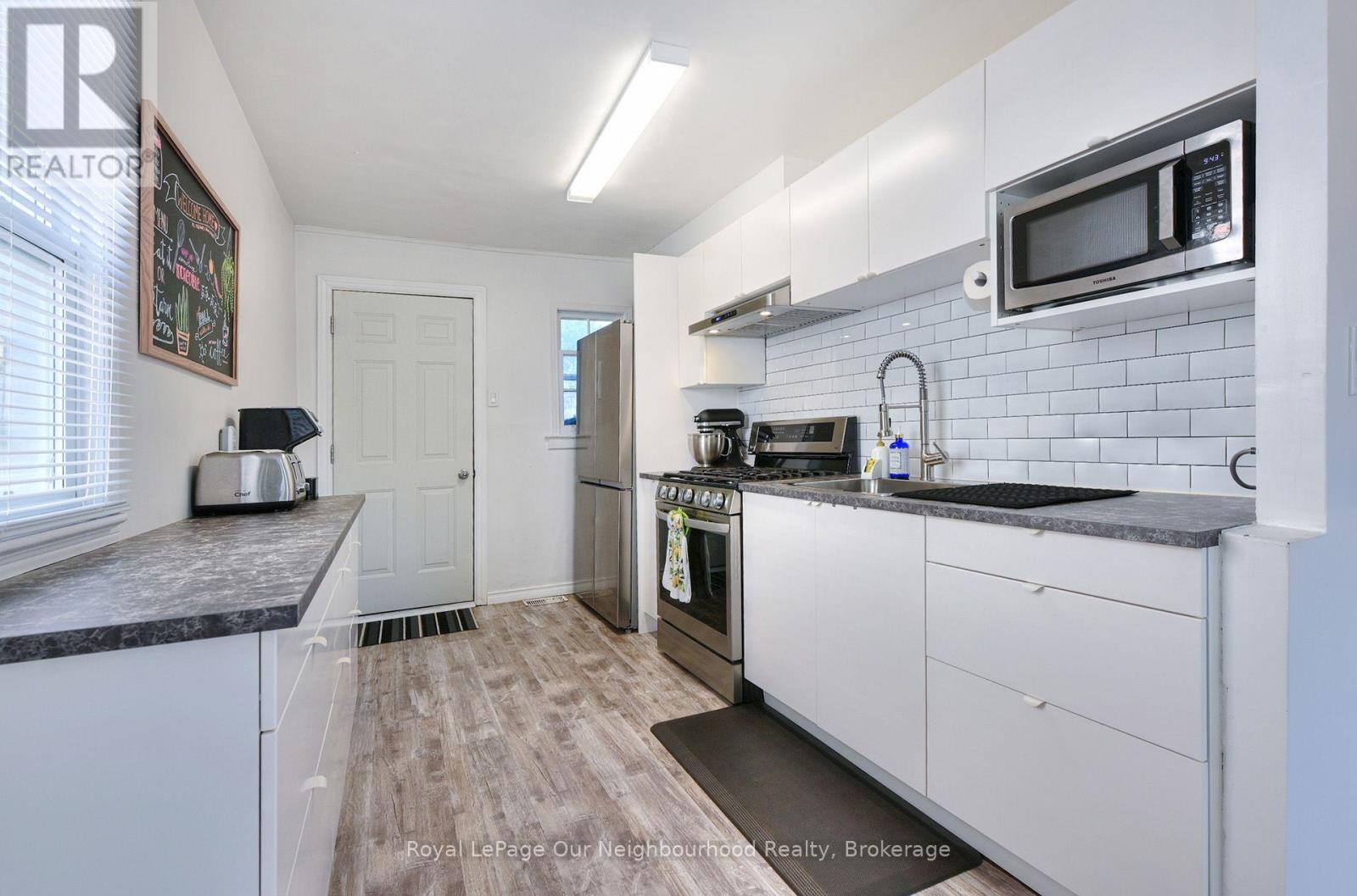760 New Romaine Street, Peterborough (Otonabee Ward 1), Ontario  K9J 2E9 - Photo 7 - X13860430