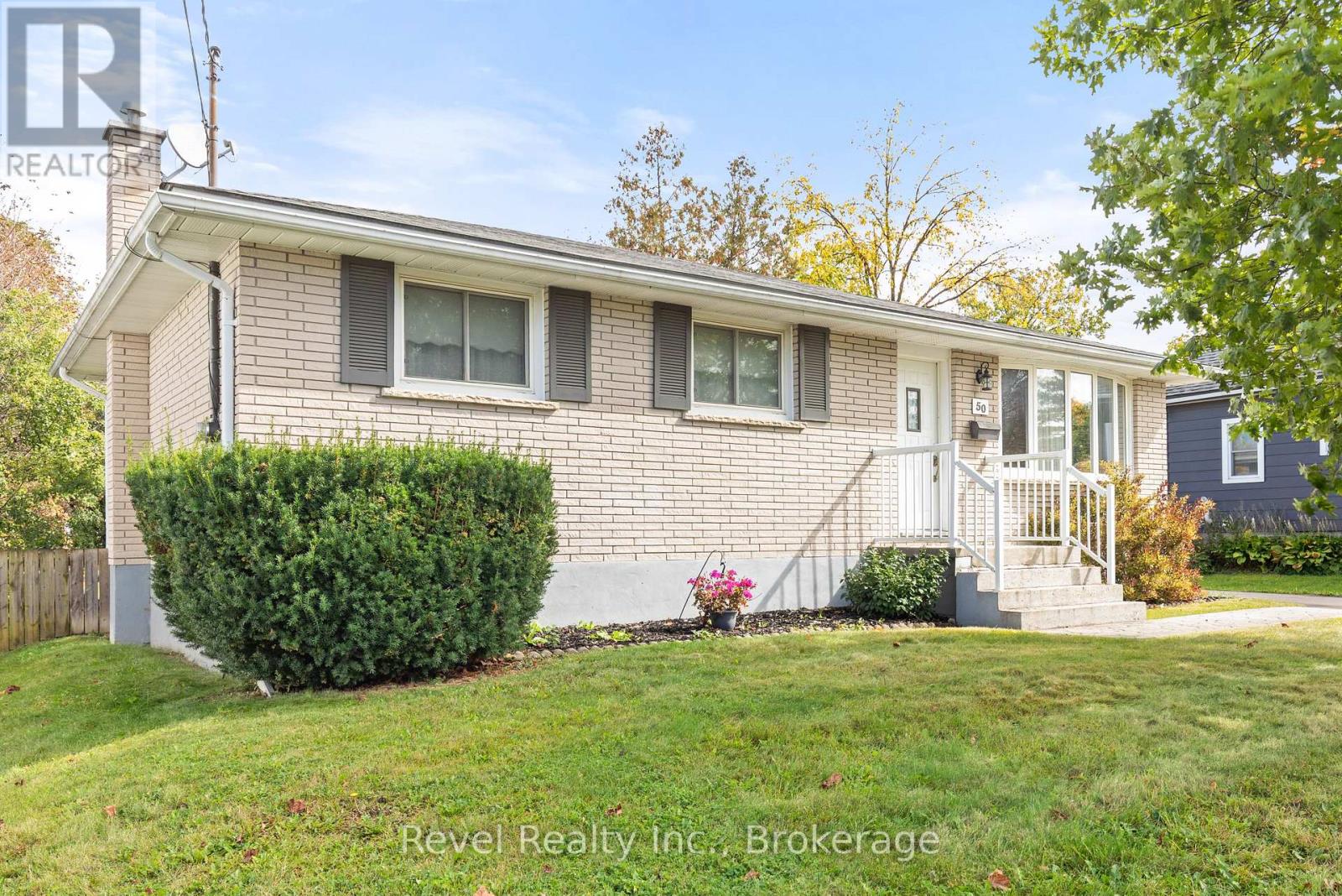 50 St David Street, Kawartha Lakes (Lindsay), Ontario  K9V 1N3 - Photo 3 - X13860520