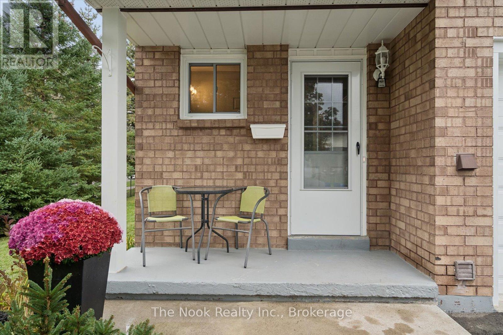 2 Century Boulevard, Cavan Monaghan (Millbrook Village), Ontario  L0A 1G0 - Photo 2 - X13861144