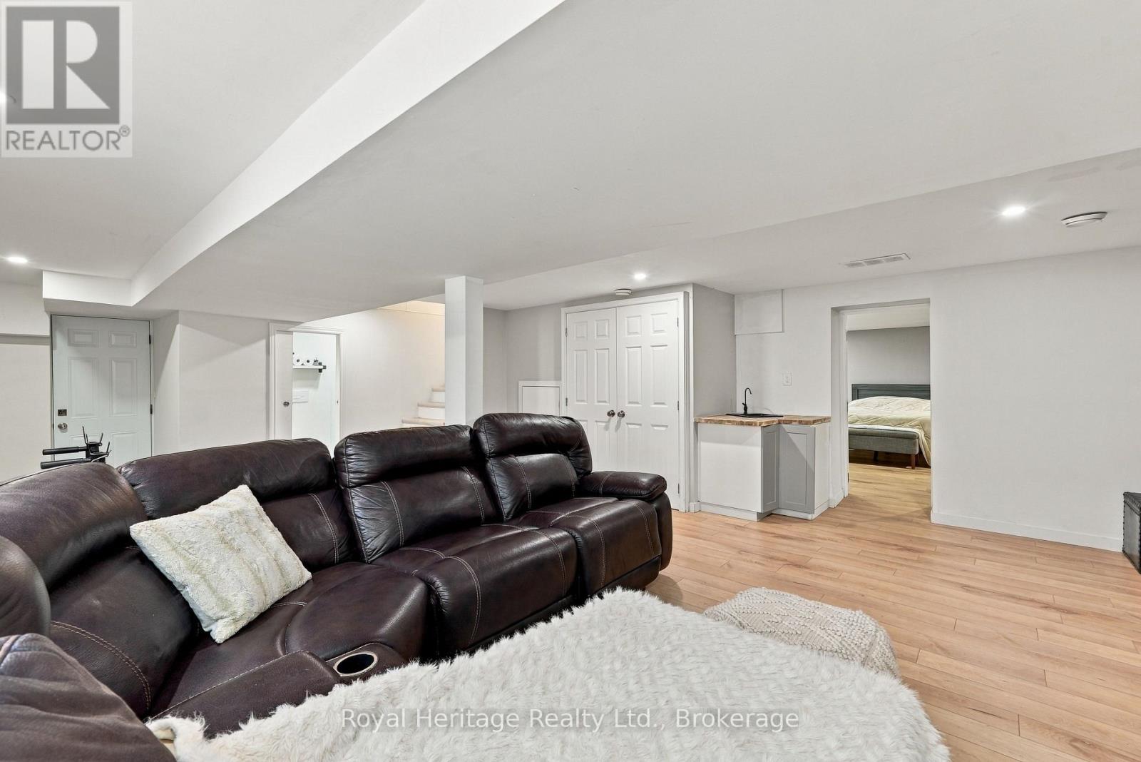 618 Sunset Boulevard, Clarington (Newcastle), Ontario  L1B 1C9 - Photo 34 - E13861654