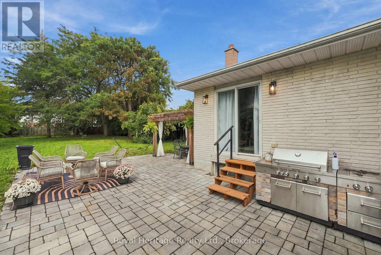 618 Sunset Boulevard, Clarington (Newcastle), Ontario  L1B 1C9 - Photo 37 - E13861654