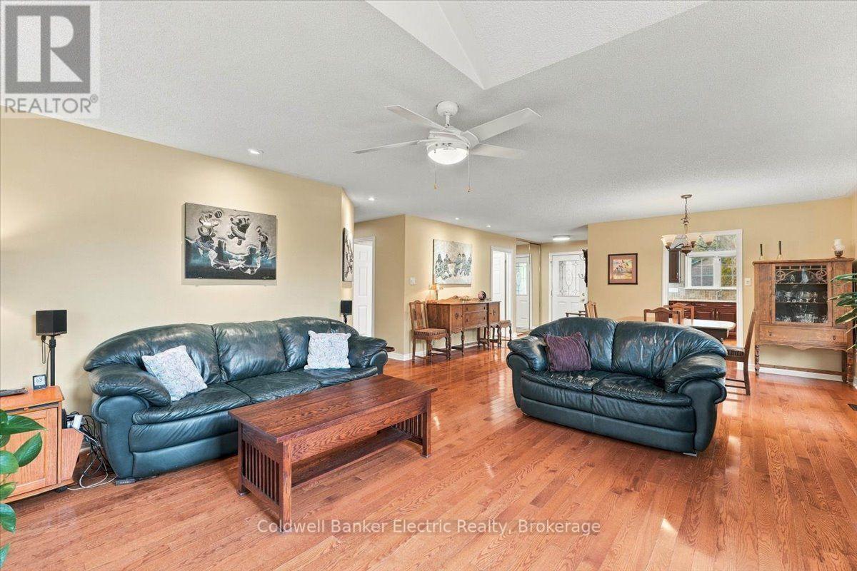 35 - 300 Franmor Drive, Peterborough (Ashburnham Ward 4), Ontario  K9H 7R1 - Photo 14 - X13862246