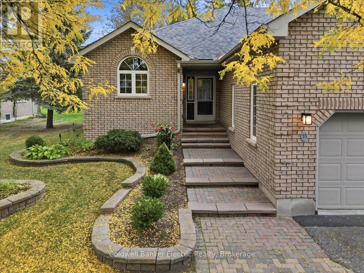 35 - 300 Franmor Drive, Peterborough (Ashburnham Ward 4), Ontario  K9H 7R1 - Photo 2 - X13862246