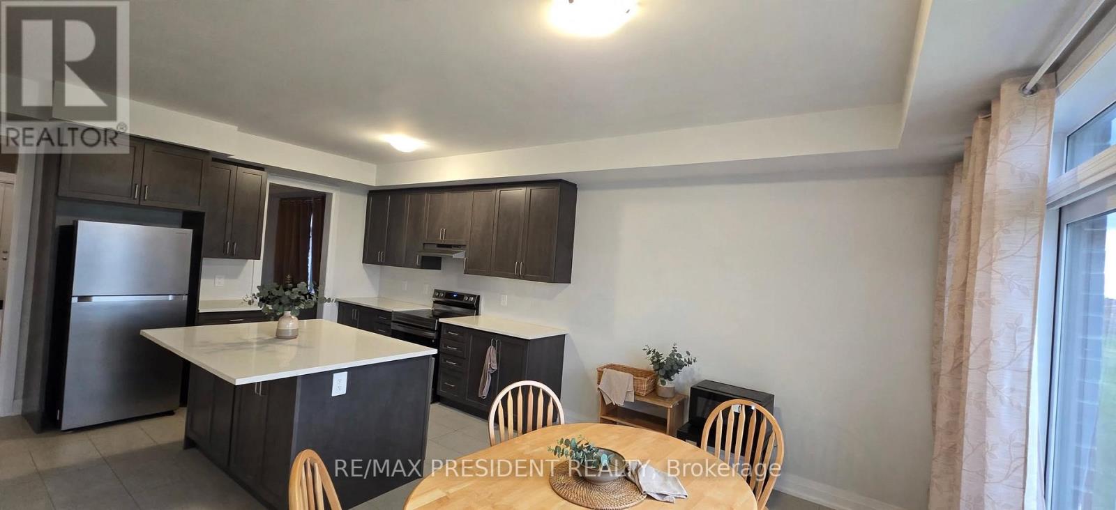 94 Butler Boulevard, Kawartha Lakes (Lindsay), Ontario  K9V 0S1 - Photo 3 - X13861914