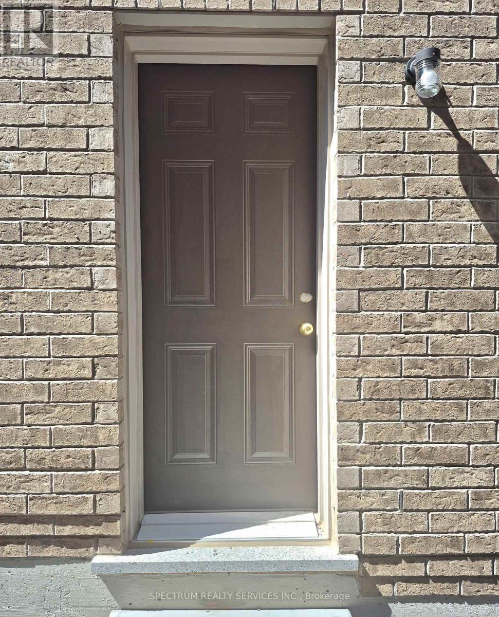 14 Rogerson Street, Clarington (Newcastle), Ontario  L1B 0W4 - Photo 6 - E13862444