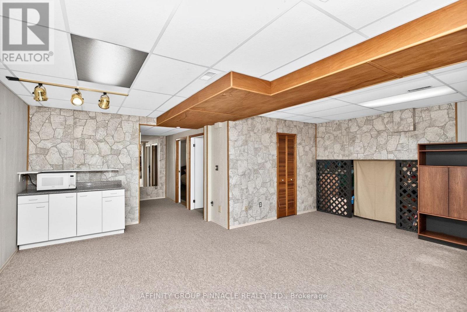 24 Andrew Drive, Kawartha Lakes (Lindsay), Ontario  K9V 5W6 - Photo 23 - X13863060