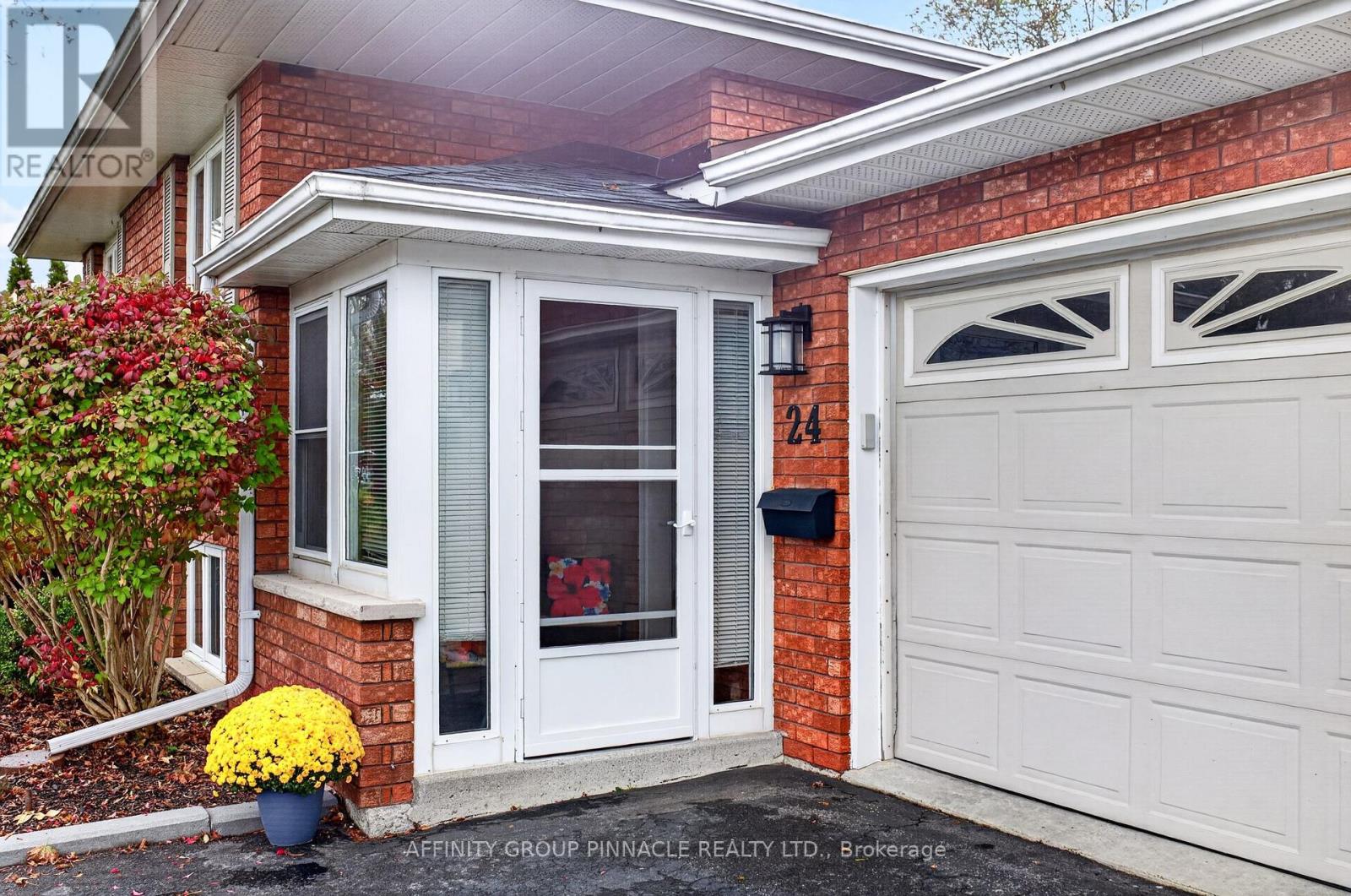 24 Andrew Drive, Kawartha Lakes (Lindsay), Ontario  K9V 5W6 - Photo 4 - X13863060