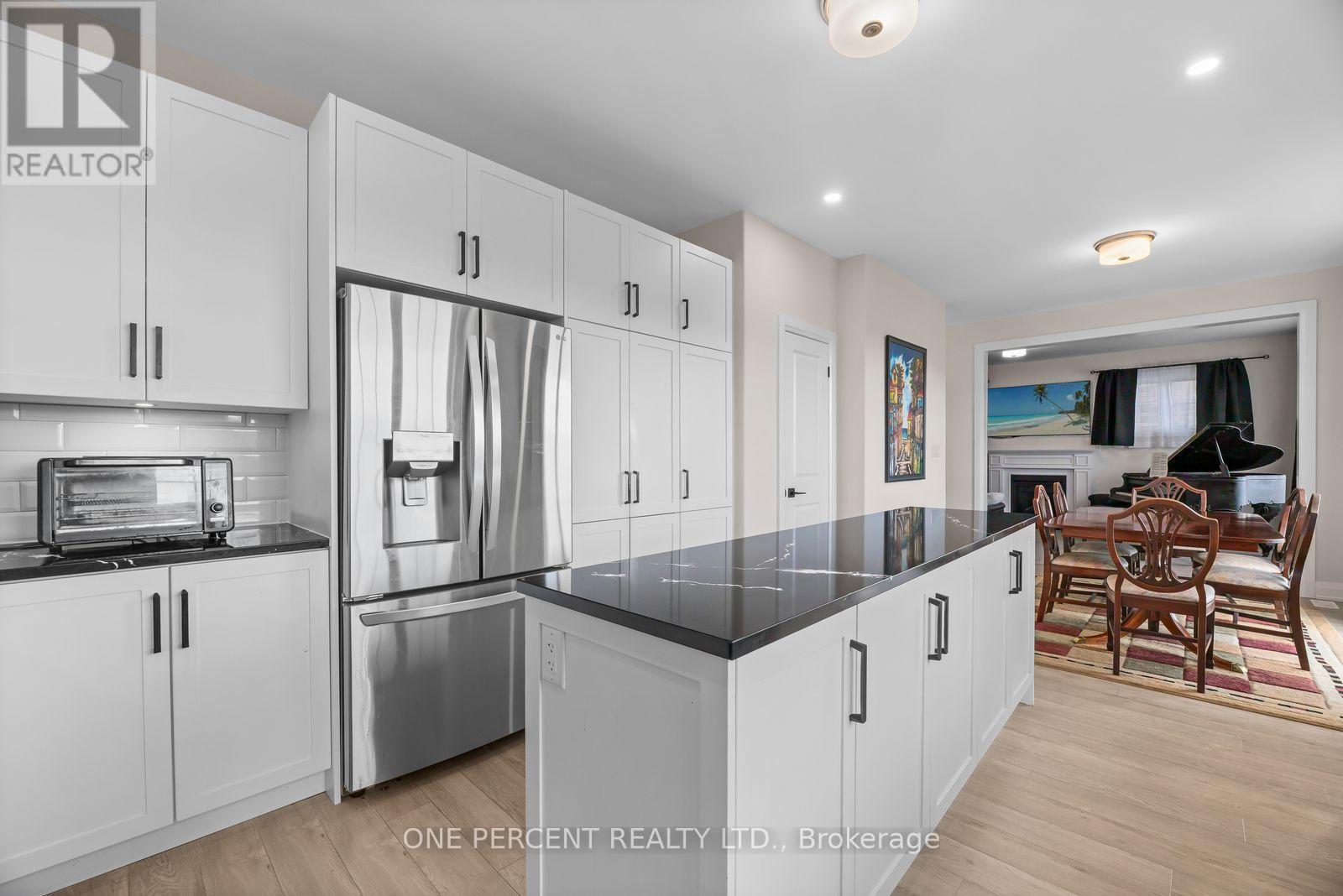 626 Haylock Gardens, Peterborough (Northcrest Ward 5), Ontario  K9H 0H7 - Photo 10 - X13863496