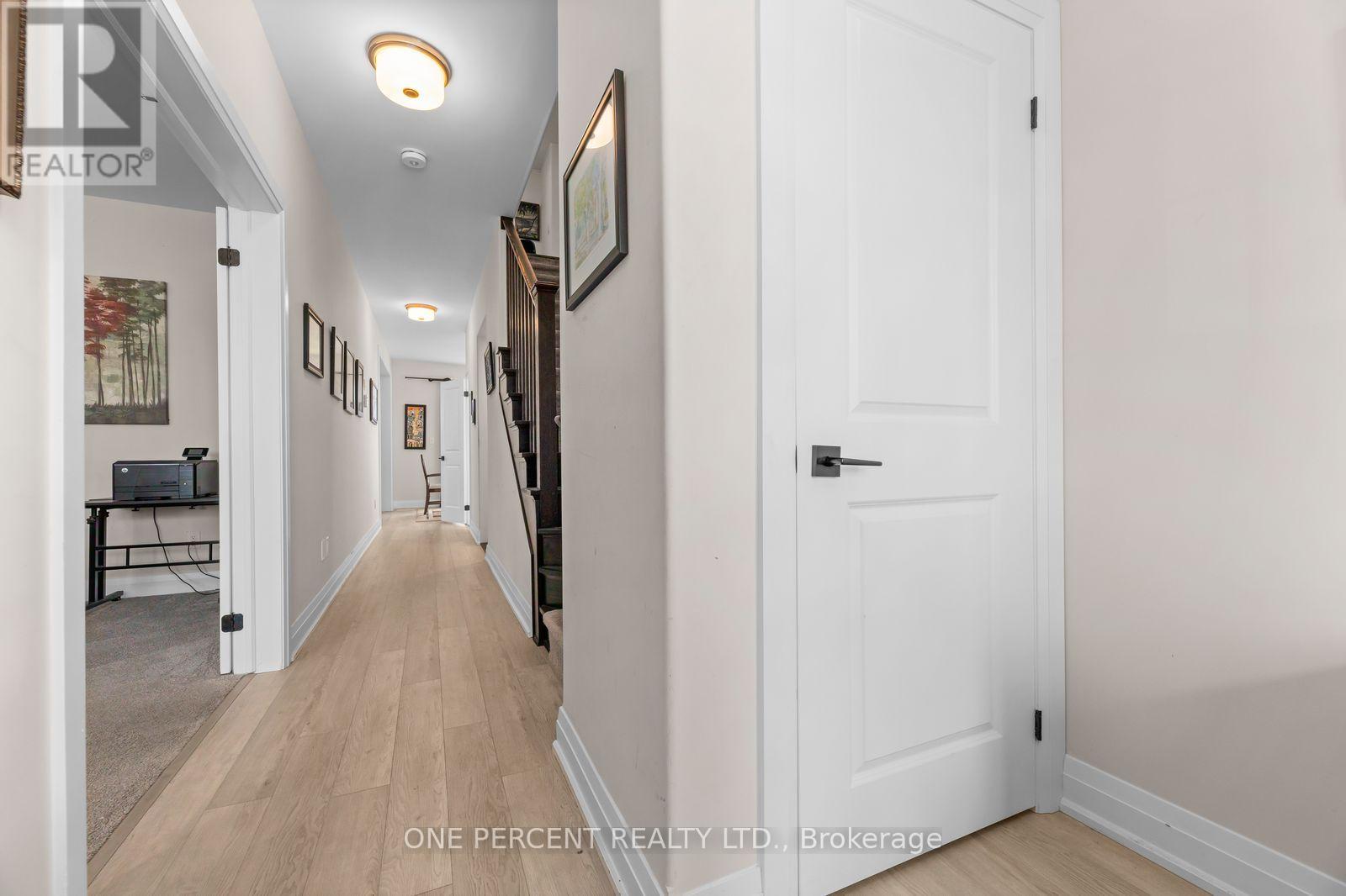 626 Haylock Gardens, Peterborough (Northcrest Ward 5), Ontario  K9H 0H7 - Photo 5 - X13863496