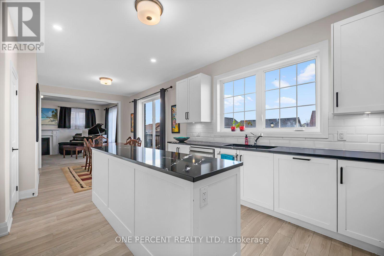 626 Haylock Gardens, Peterborough (Northcrest Ward 5), Ontario  K9H 0H7 - Photo 9 - X13863496