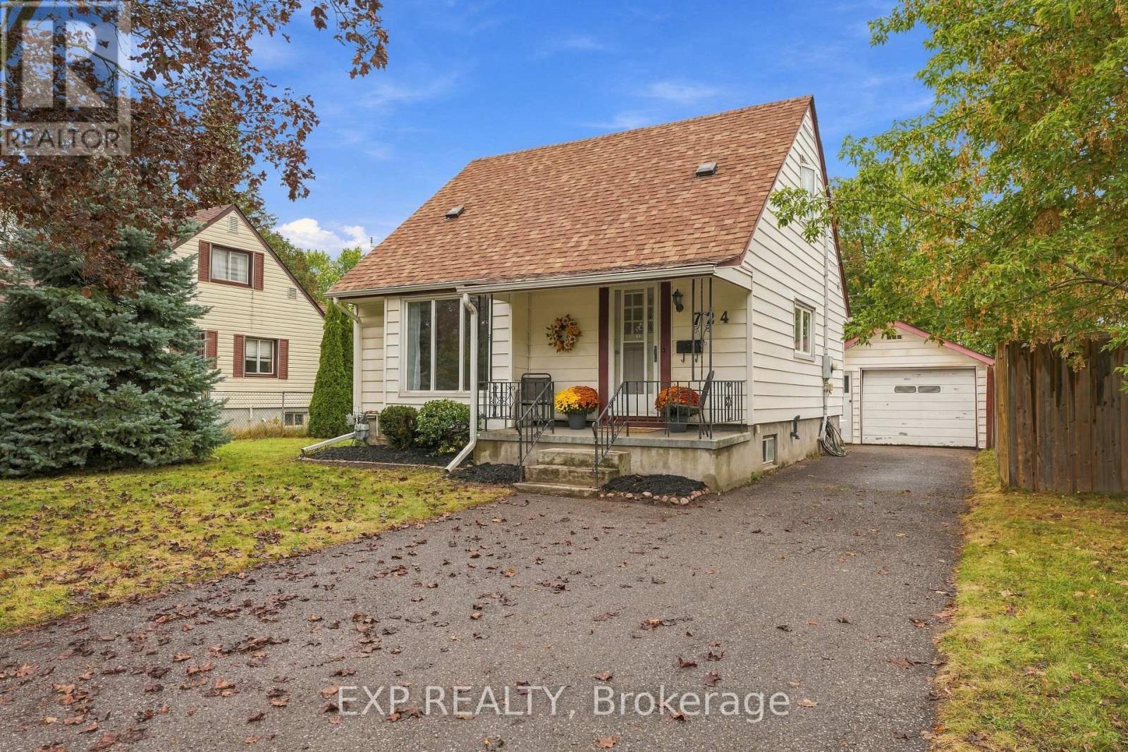 724 MCKELLAR STREET, peterborough (otonabee ward 1), Ontario