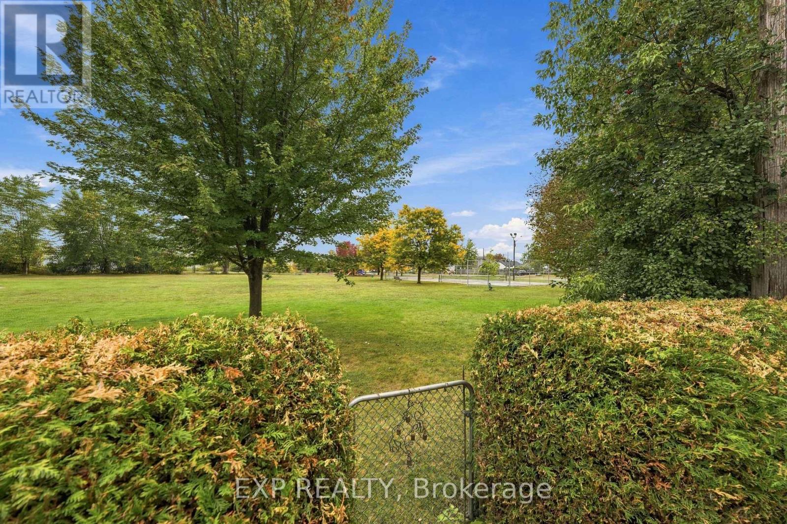 724 Mckellar Street, Peterborough (Otonabee Ward 1), Ontario  K9J 1R3 - Photo 3 - X13864012