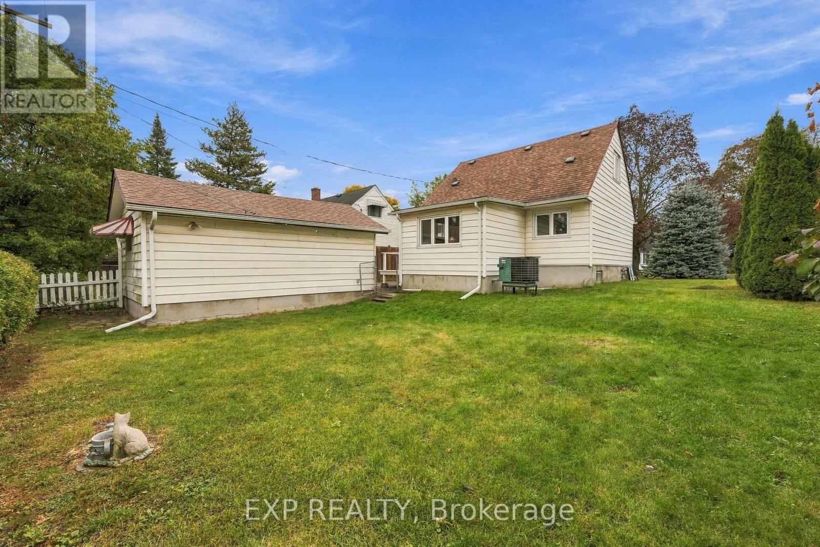 724 Mckellar Street, Peterborough (Otonabee Ward 1), Ontario  K9J 1R3 - Photo 36 - X13864012