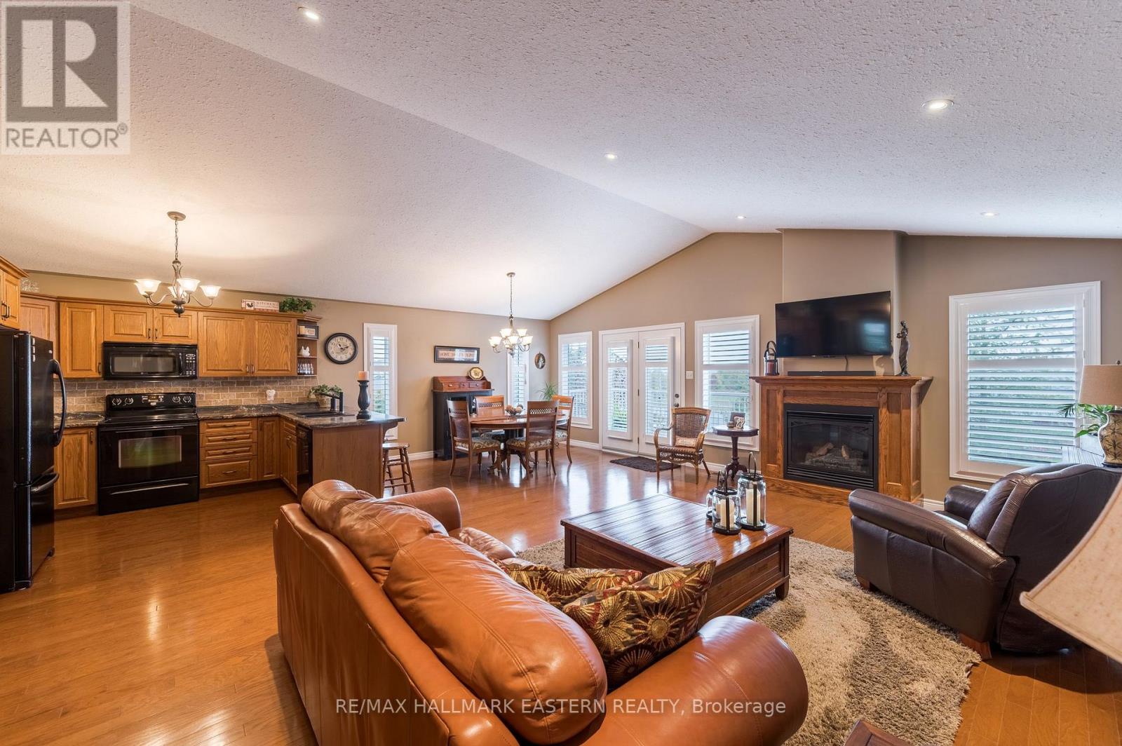 748 Overend Gardens, Peterborough (Monaghan Ward 2), Ontario  K9K 0A2 - Photo 11 - X13865478
