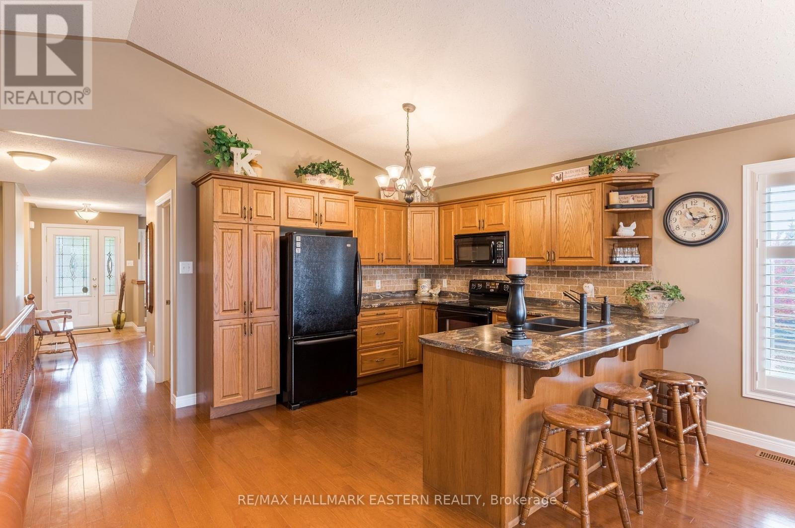748 Overend Gardens, Peterborough (Monaghan Ward 2), Ontario  K9K 0A2 - Photo 13 - X13865478