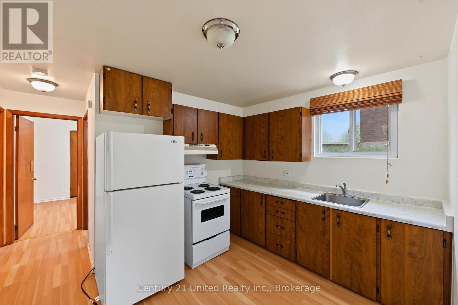 198 Aylmer Street N, Peterborough (Town Ward 3), Ontario  K9J 3K1 - Photo 25 - X13866338